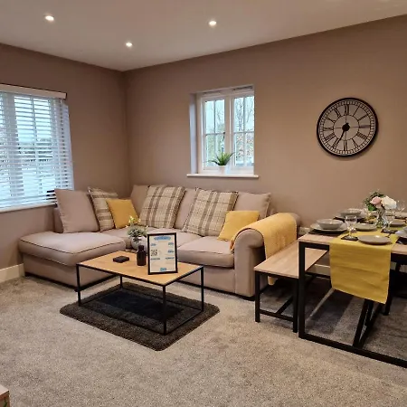 Entire Central 2 Bedroom